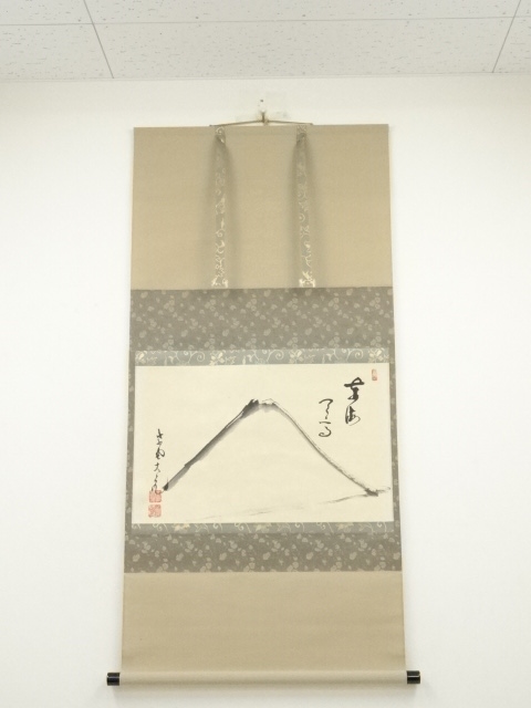 JAPANESE WALL HANGING SCROLL / HAND PAINTED / FUJI / DAIKAKUJI 